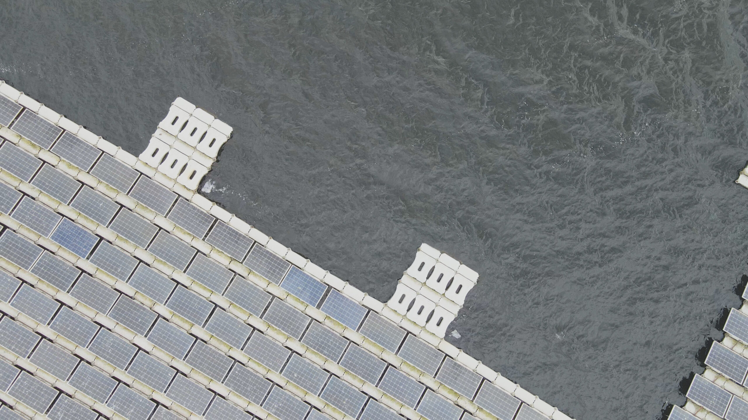 Floating Solar Beacons Floating solar could deliver over 40GW by 2050 - National ...